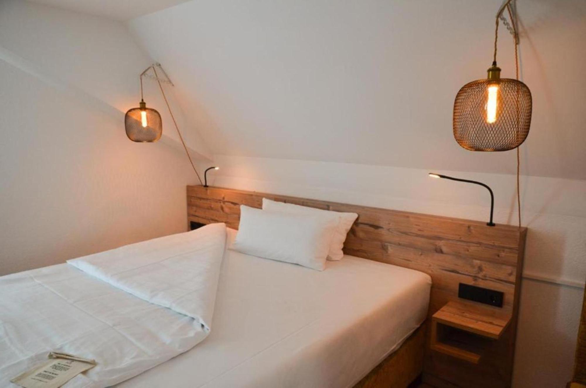 Gasthof Zum Ritter - A Cozy Historical Landmark อูล์ม ภายนอก รูปภาพ