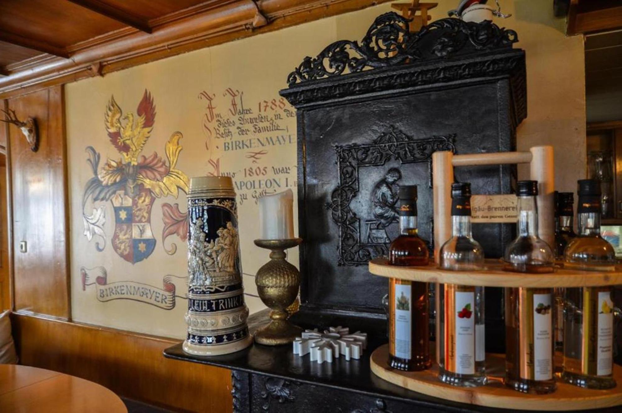Gasthof Zum Ritter - A Cozy Historical Landmark อูล์ม ภายนอก รูปภาพ