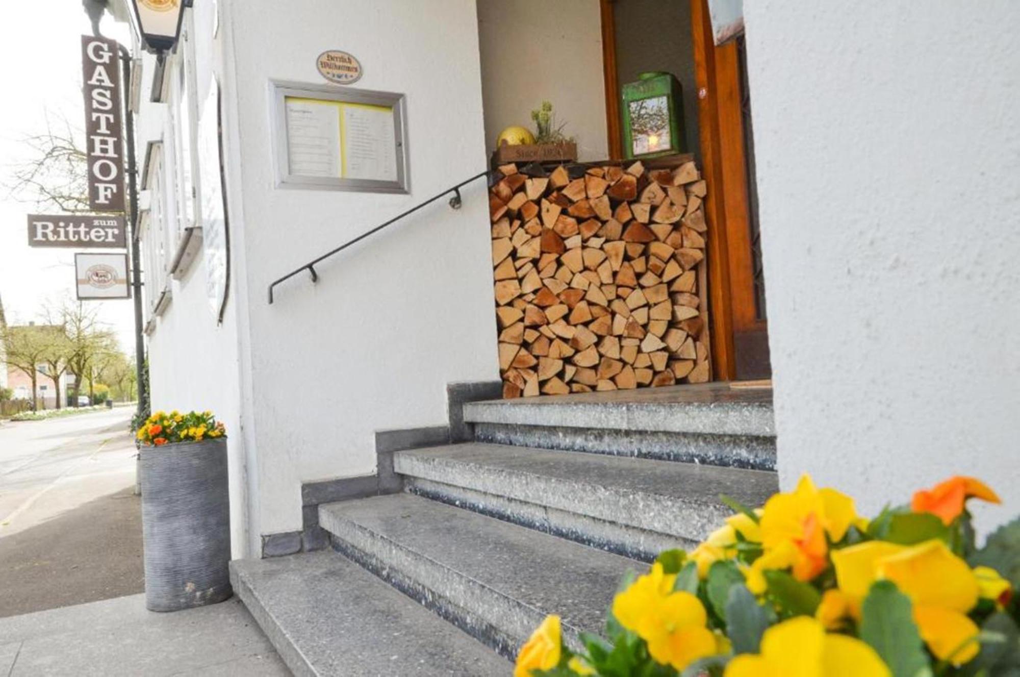 Gasthof Zum Ritter - A Cozy Historical Landmark อูล์ม ภายนอก รูปภาพ