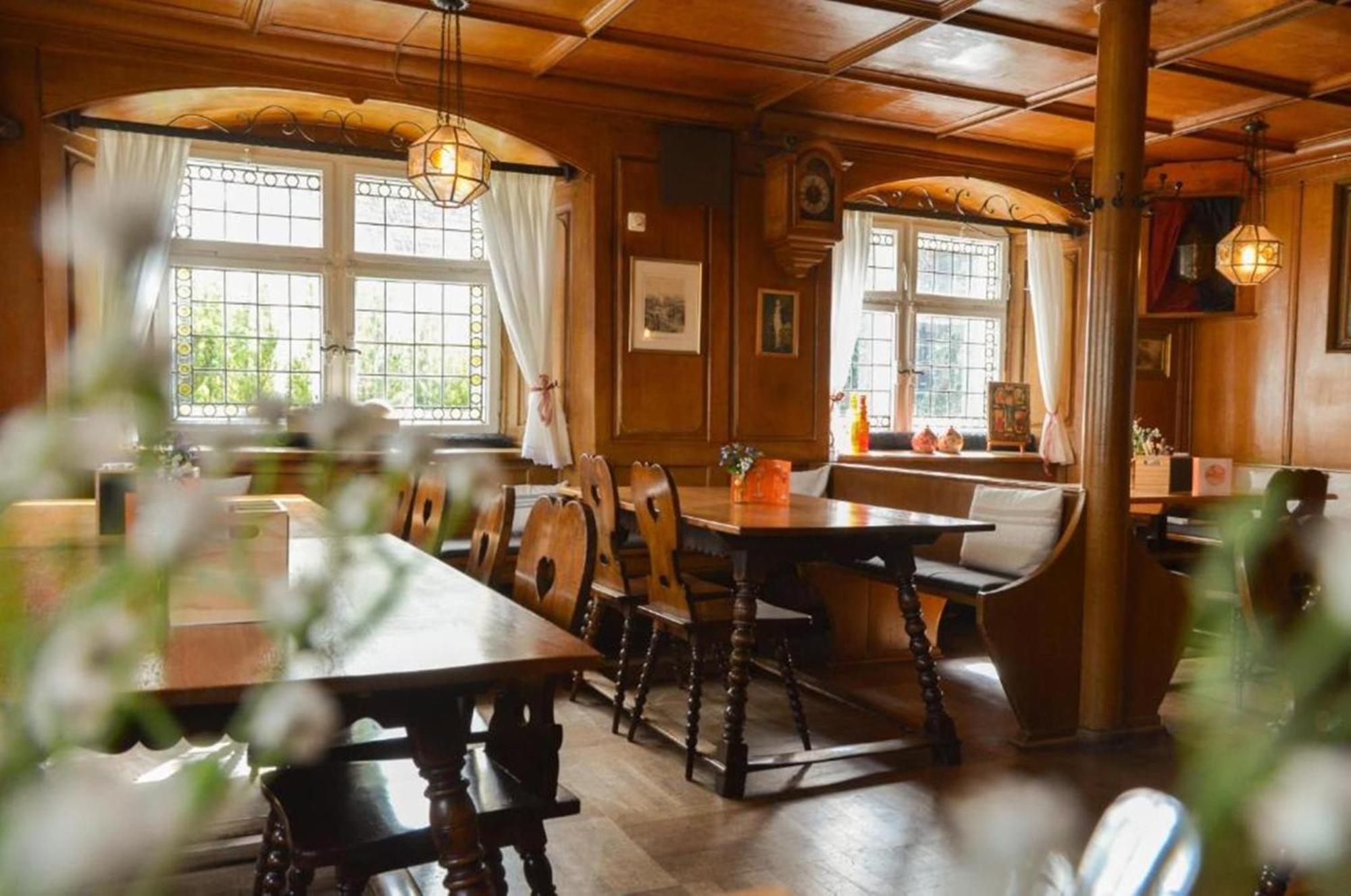 Gasthof Zum Ritter - A Cozy Historical Landmark อูล์ม ภายนอก รูปภาพ